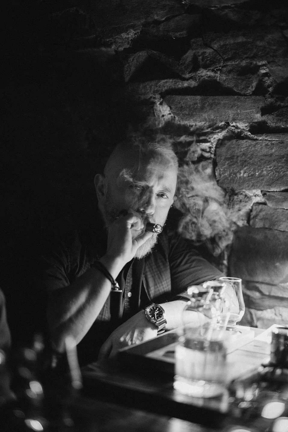 Kameralny wieczór przy cygarze w Speakeasy Bar w Legnicy
