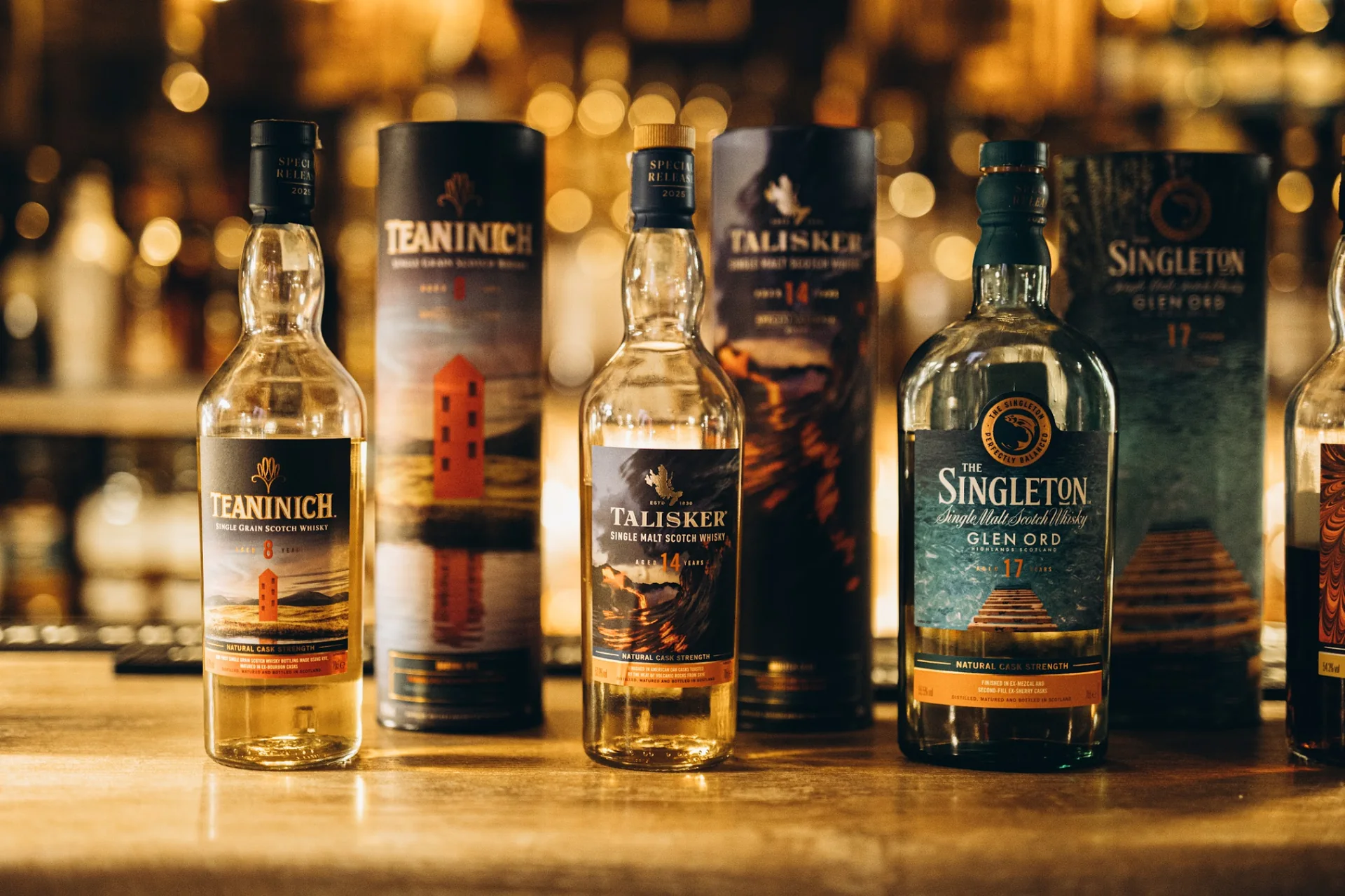 Butelki whisky Special Releases w Speakeasy Bar w Legnicy